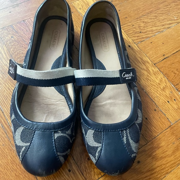 Coach shoes size 8 - Picture 1 of 2